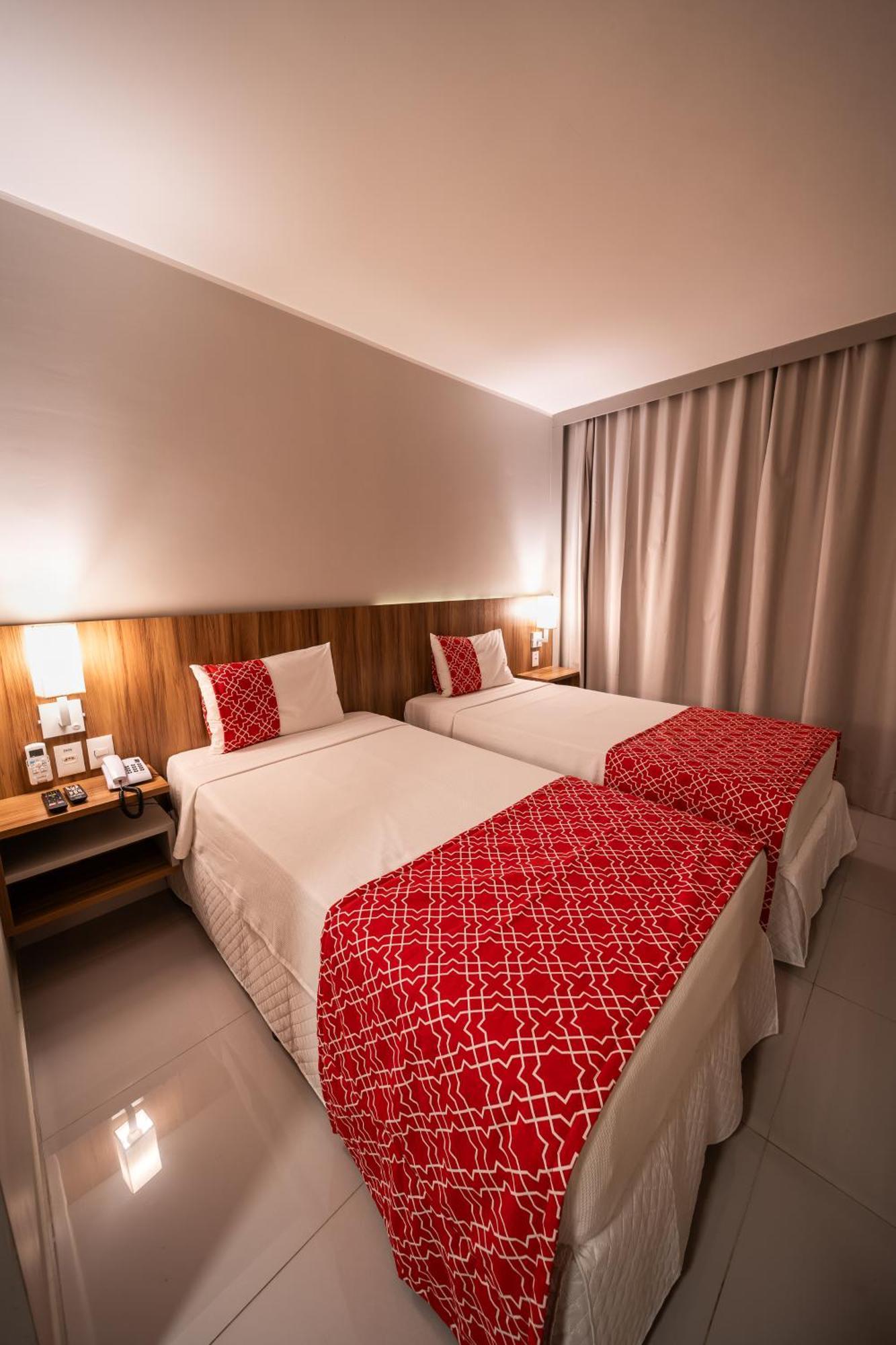 Stop Way Hotel